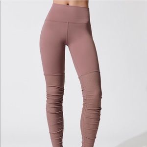 Alo Yoga high-waisted goddess dusty pink leggings